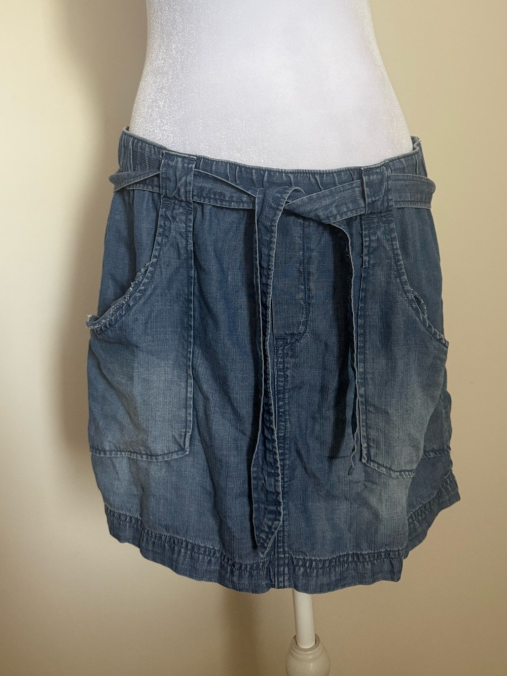 cloth & stone Denim Blue Utility mini Skirt size medium